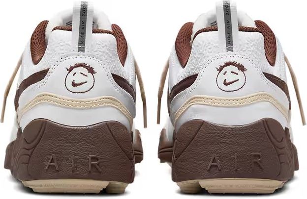 Nike Zoom Field X Travis Scott Light Chocolate Sneaker view 3